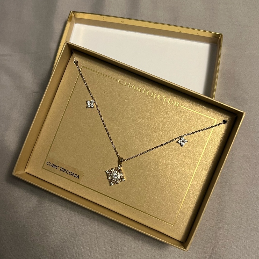 NWT Charter Club necklace and post earring set
